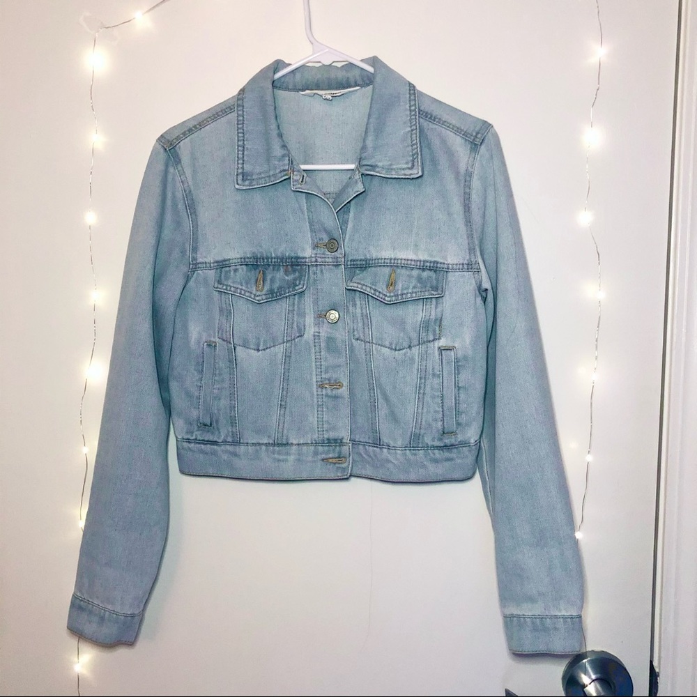 Boxy Light Wash Cropped Denim Jacket
